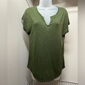 Old Navy green v neck ladies top, small
